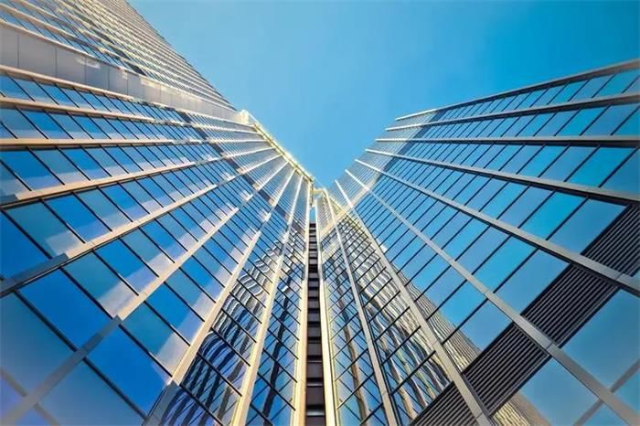 成都建筑幕墻工程：現(xiàn)代建筑的華麗外衣